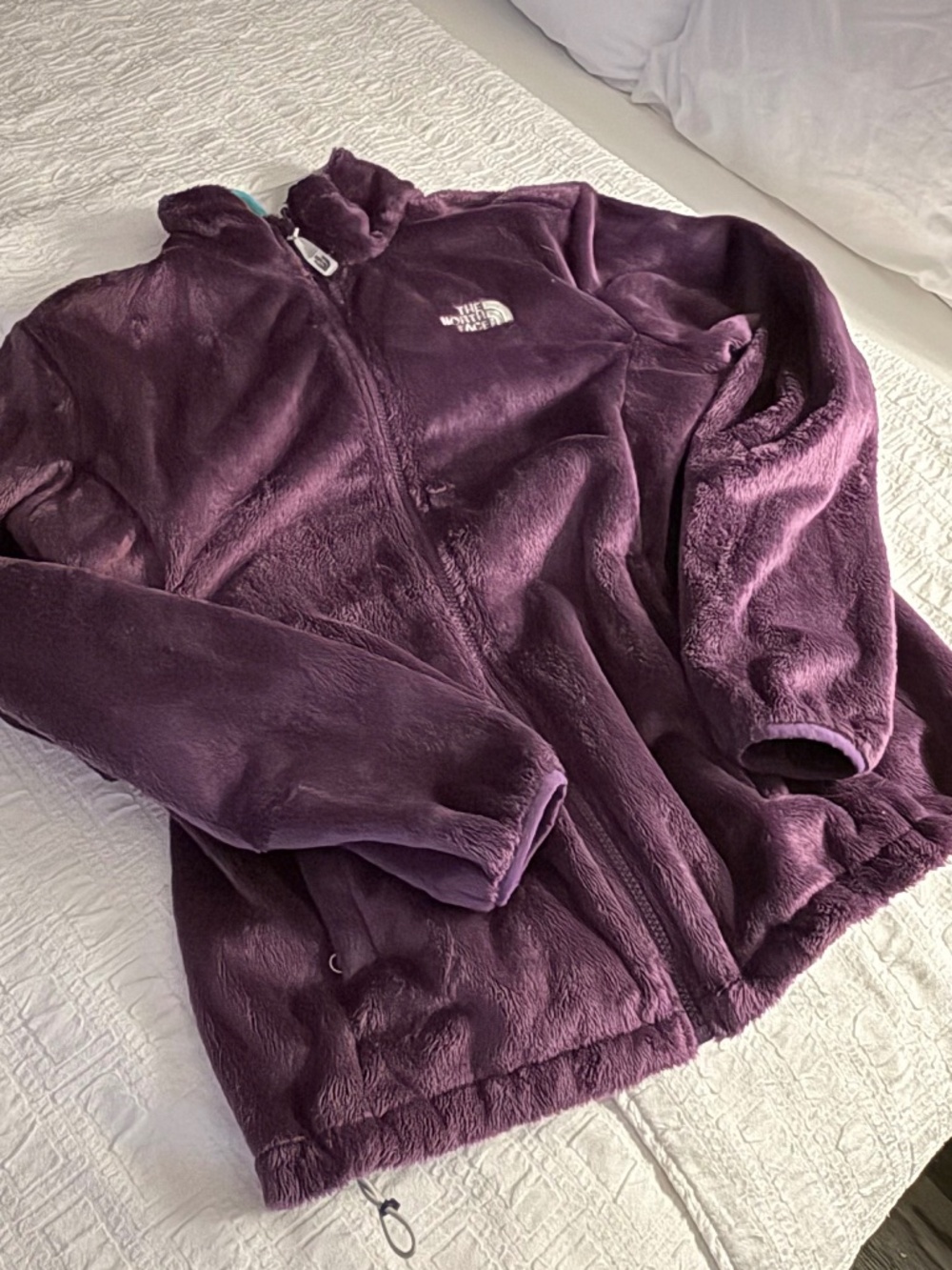 The North Face woman’s Purple Hooded Fleece Full Zip Jacket Mid-Length XL